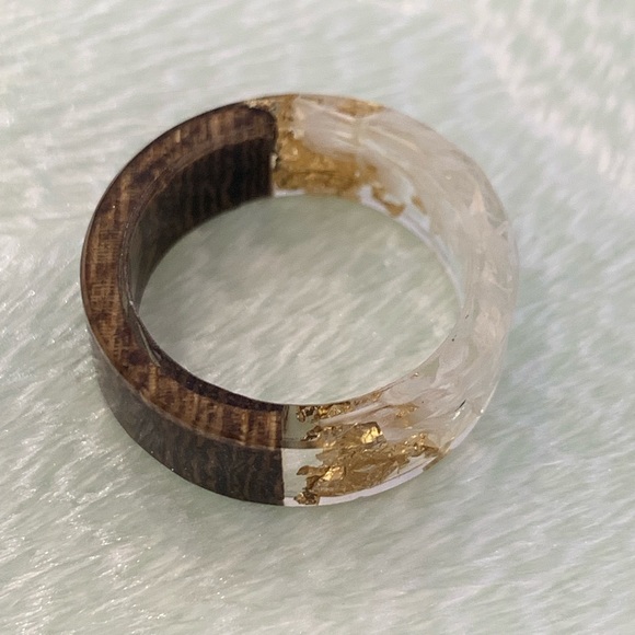 Wood Acrylic Dry Flower Ring - Picture 4 of 4